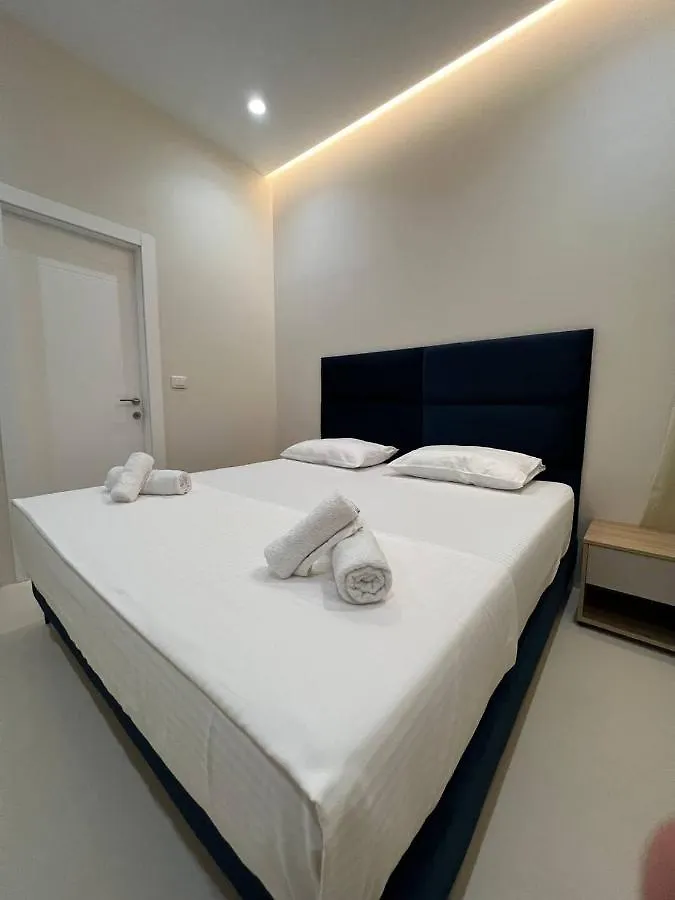 Mare Rooms Vlore Kanine